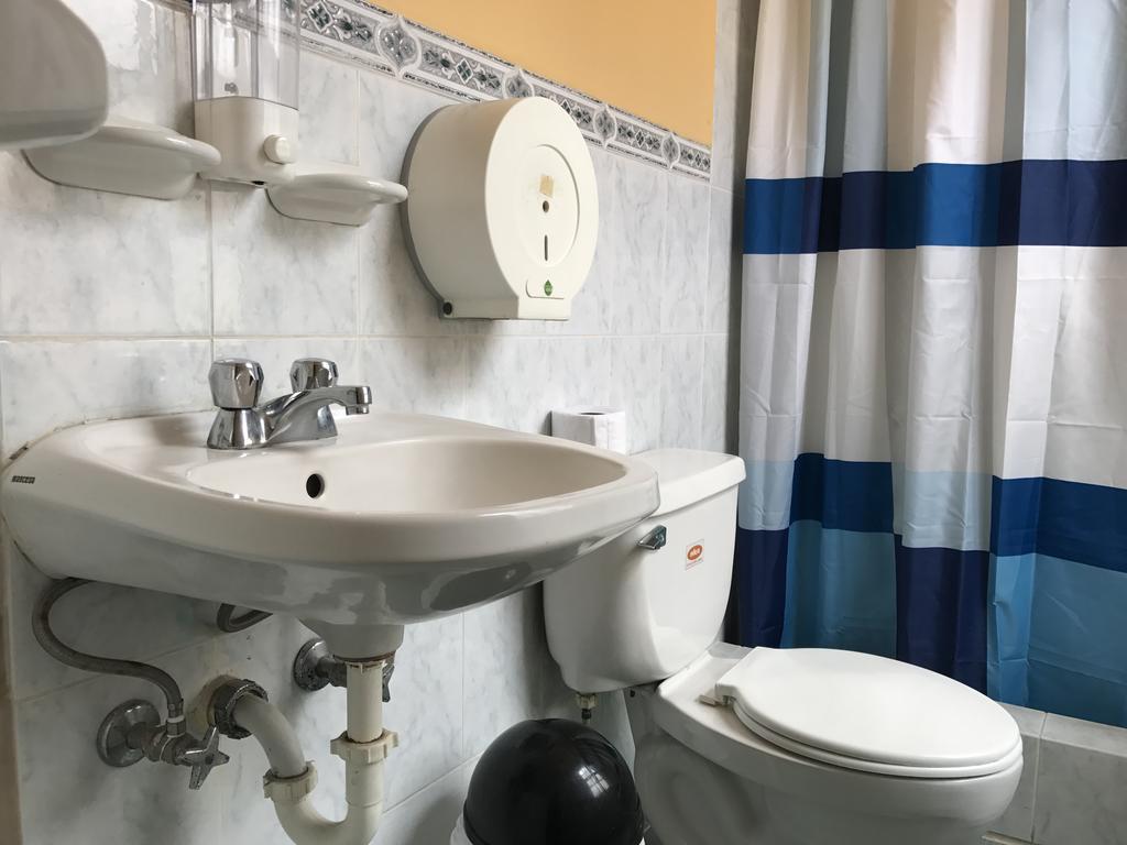黄色小屋旅馆 基多 外观 照片