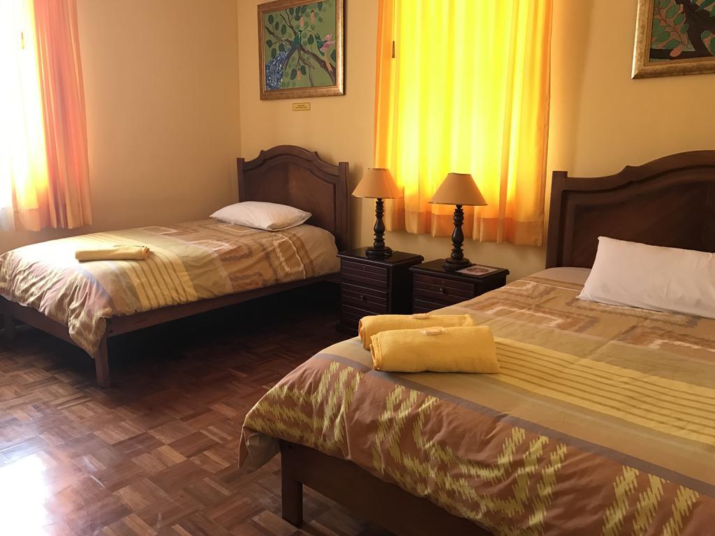 黄色小屋旅馆 基多 外观 照片
