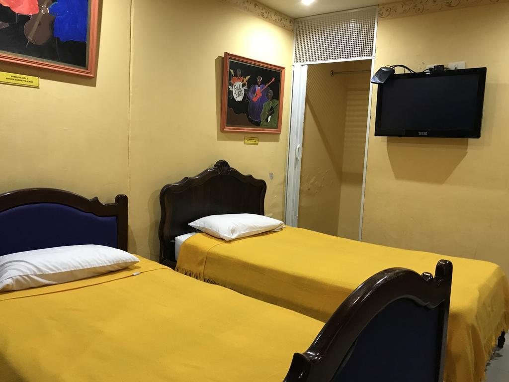 黄色小屋旅馆 基多 外观 照片